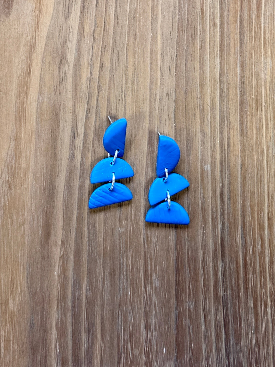 Half Moon - Triple Dangles