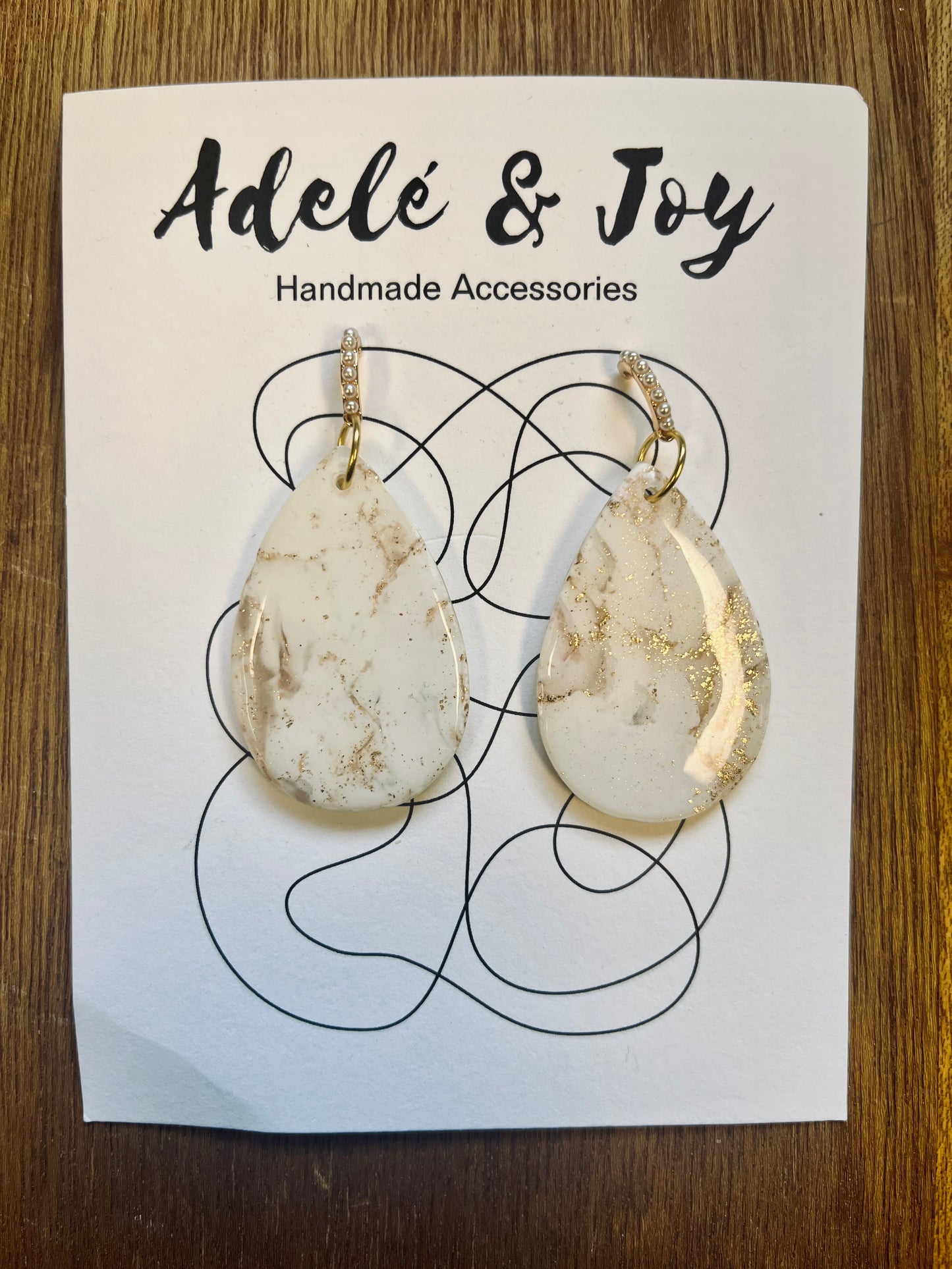 Teardrop - Cream & Gold Dangles